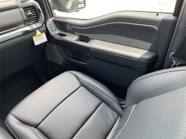 2025 Agate Black Metallic Ford F-150 Lariat 4X4 Truck