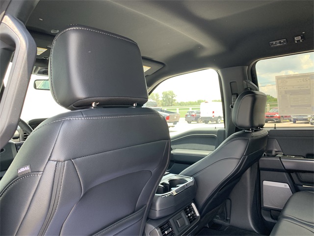 2025 Agate Black Metallic Ford F-150 Lariat 4X4 Truck