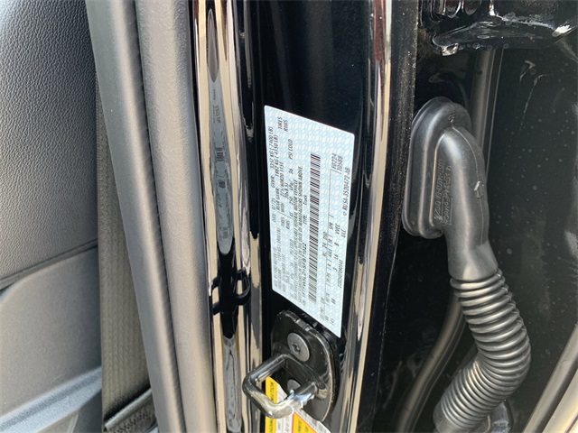 2025 Agate Black Metallic Ford F-150 Lariat 4X4 Truck