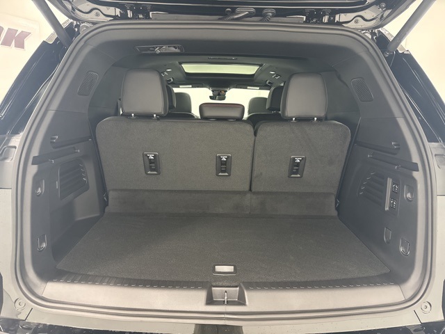 new 2026 Chevrolet Traverse car, priced at $60,895