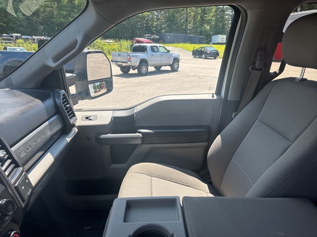 2019 Oxford White Ford Super Duty F-250 SRW XLT 4X4 Truck