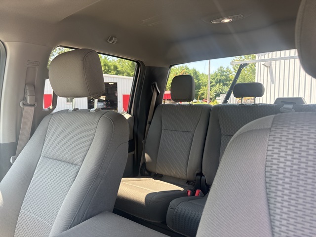 2019 Oxford White Ford Super Duty F-250 SRW XLT 4X4 Truck