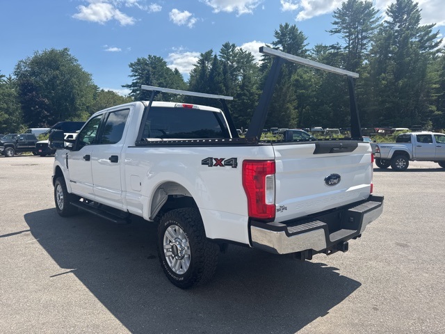 2019 Oxford White Ford Super Duty F-250 SRW XLT 4X4 Truck