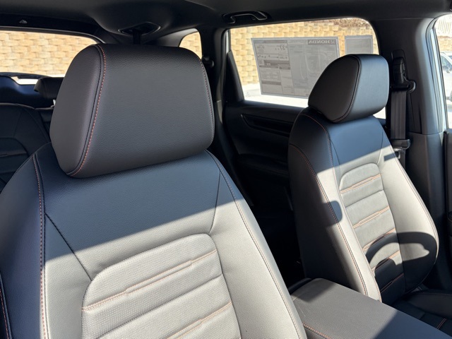 new 2026 Honda CR-V Hybrid car, priced at $41,675