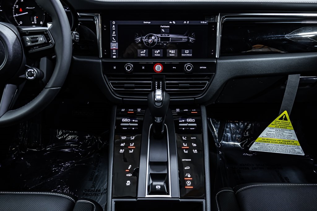 Macan T