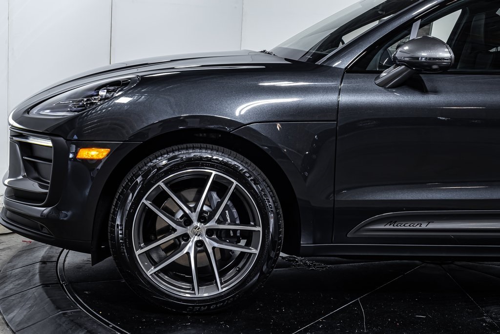 Macan T