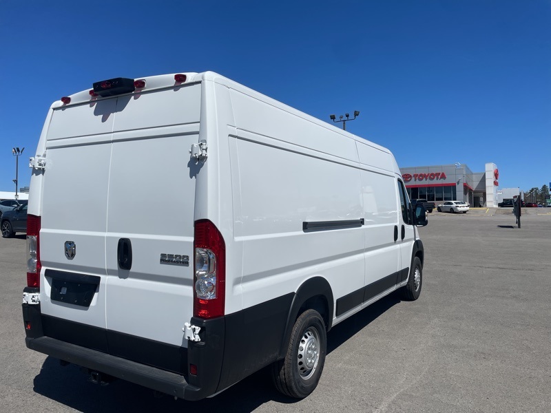 2024 Ram ProMaster 3500 photo 2