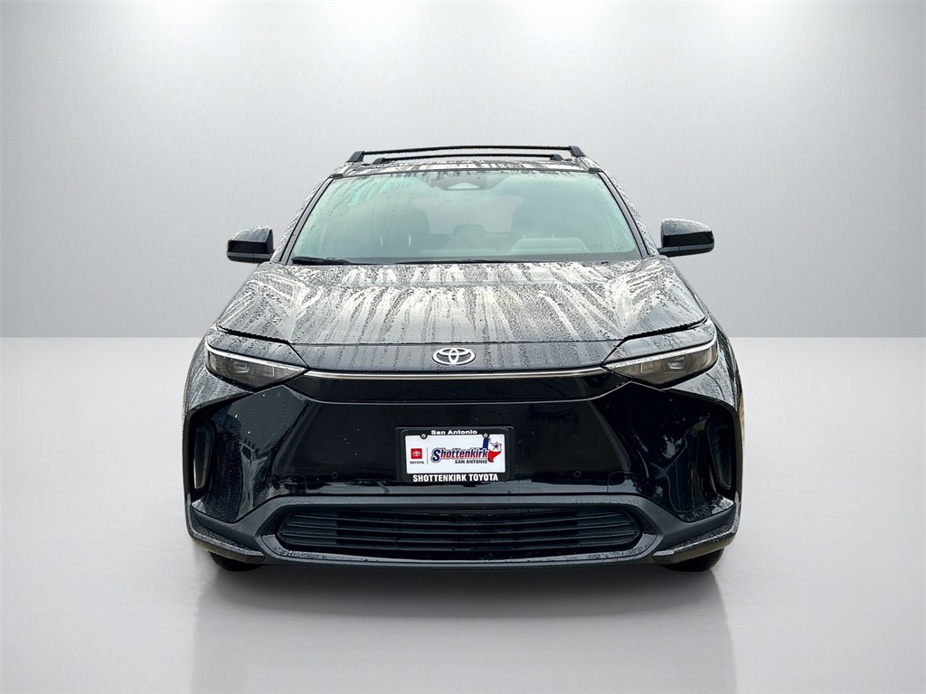 Used 2025 Toyota bZ4X XLE with VIN JTMAAAAA1SA059912 for sale in San Antonio, TX