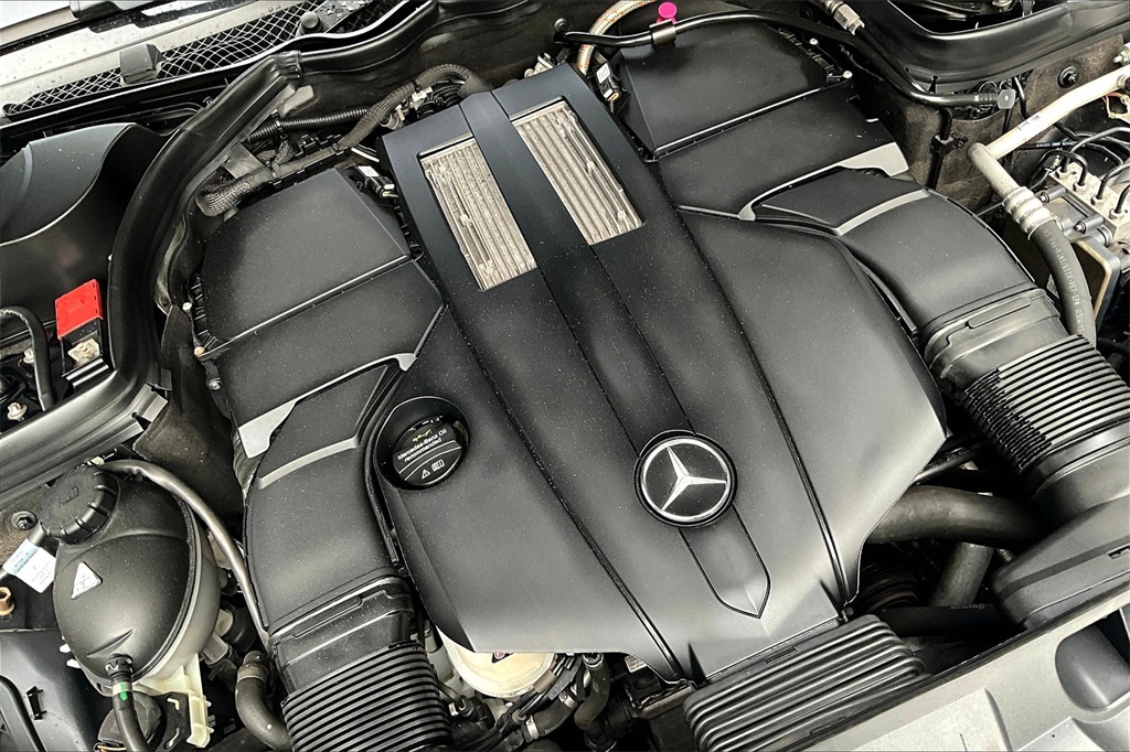2016 Mercedes Benz E 400 4MATIC photo 28