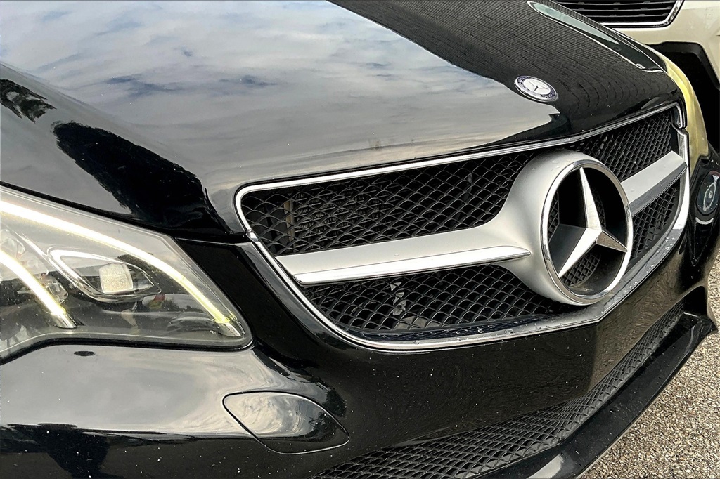 2016 Mercedes Benz E 400 4MATIC photo 30