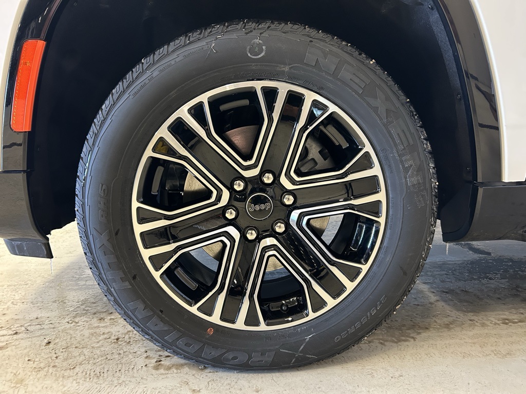 new 2026 Jeep Grand Wagoneer car, priced at $69,060