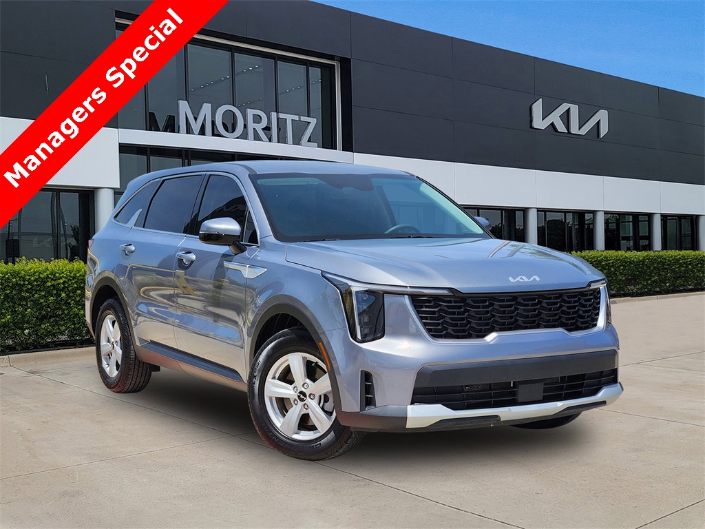 2025 Kia Sorento LX's photo