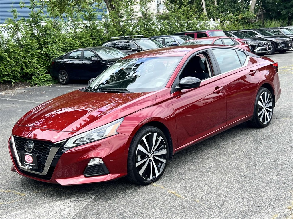 2022 Nissan Altima 2.5 SR photo 3