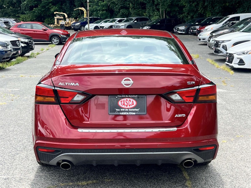 2022 Nissan Altima 2.5 SR photo 5