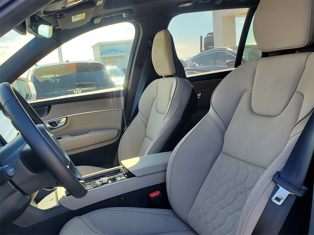 new 2026 Volvo XC90 car, priced at $69,360