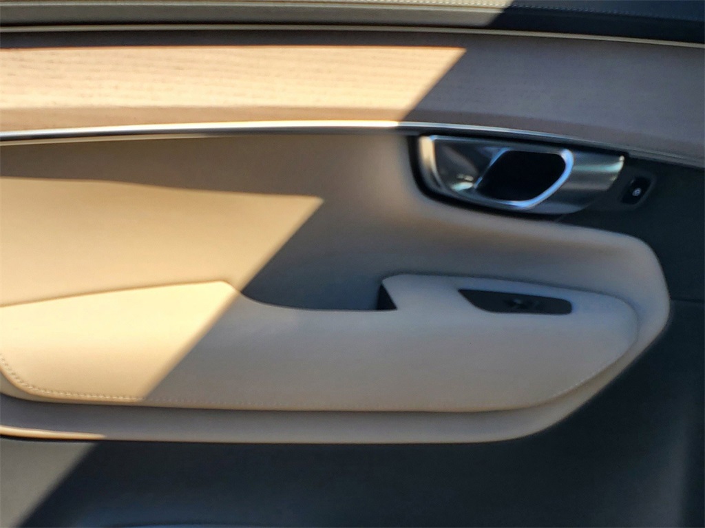 new 2026 Volvo XC90 car, priced at $69,360