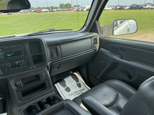 2004 Chevrolet Silverado 3500 Base