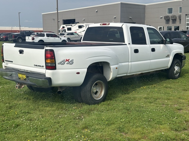 2004 Chevrolet Silverado 3500 Base