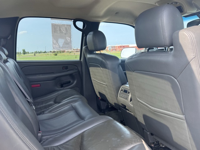 2004 Chevrolet Silverado 3500 Base