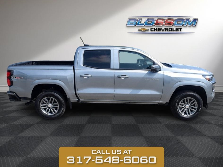 2025 Sterling Gray Metallic Chevrolet Colorado LT 4X4 Truck