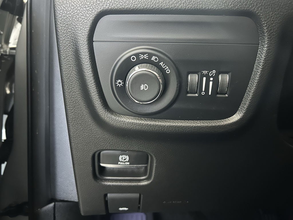 used 2022 Jeep Grand Cherokee L car, priced at $34,360