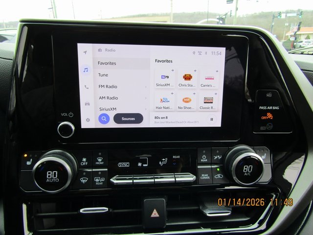 used 2023 Toyota Highlander car, priced at $36,999