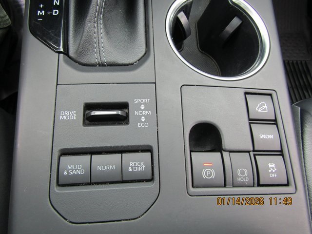 used 2023 Toyota Highlander car, priced at $36,999