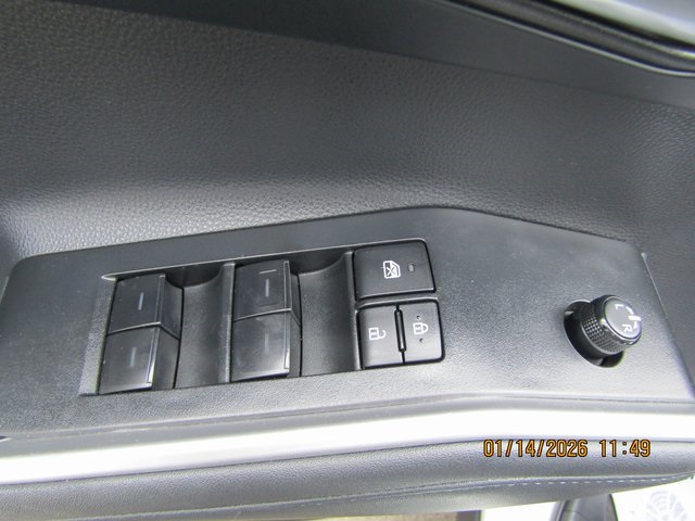 used 2023 Toyota Highlander car, priced at $36,999