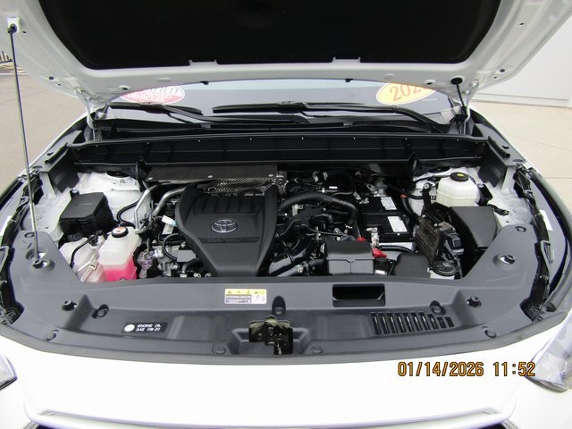 used 2023 Toyota Highlander car, priced at $36,999