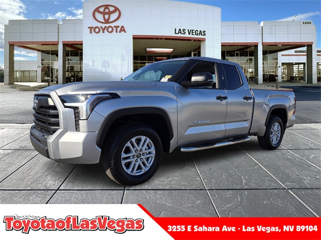 2023 Toyota Tundra SR5's photo
