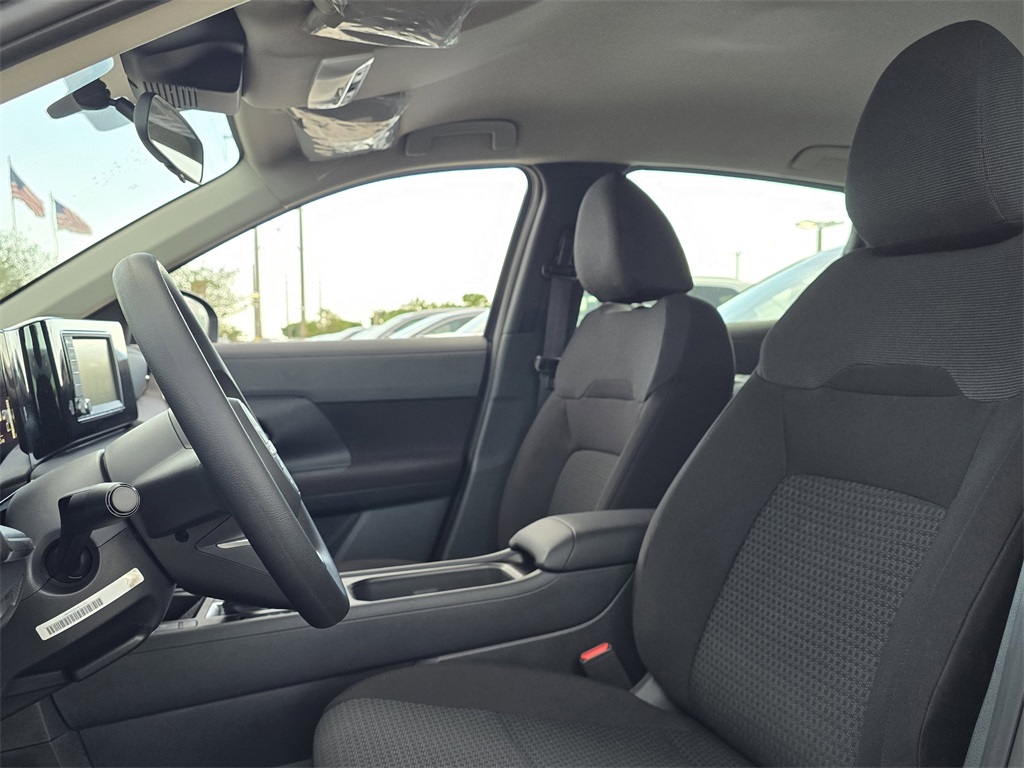 new 2025 Nissan Kicks Play car, priced at $19,995