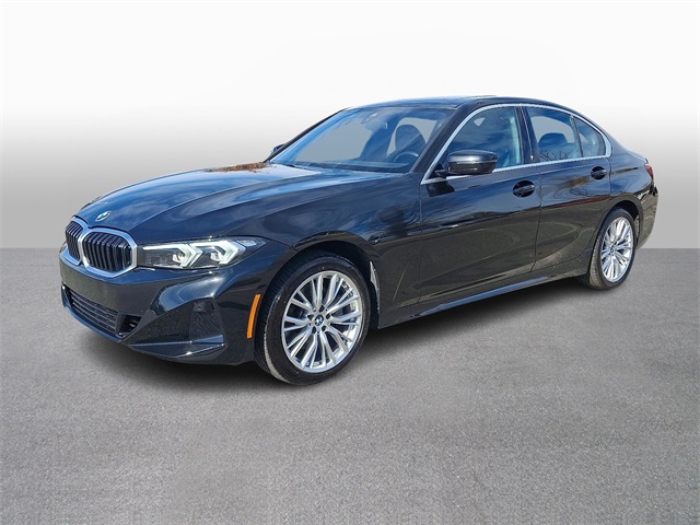 2024 BMW 3 Series 330i's photo