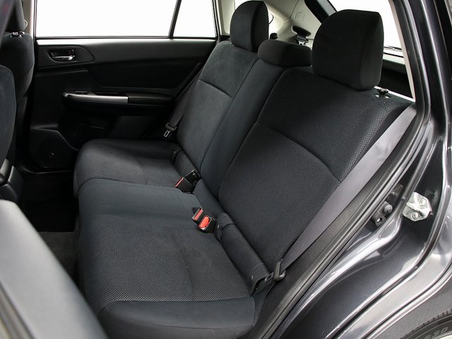 2016 Subaru Impreza 2.0i Premium photo 11