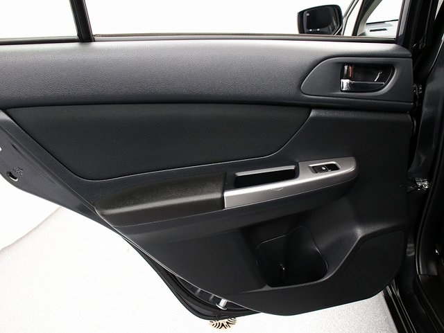 2016 Subaru Impreza 2.0i Premium photo 23