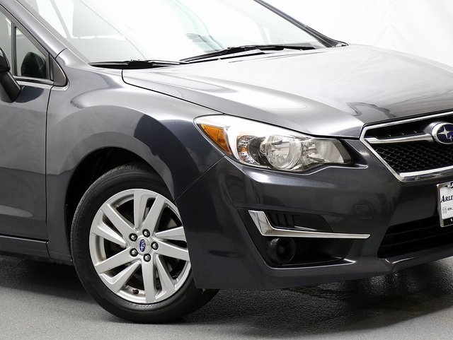 2016 Subaru Impreza 2.0i Premium photo 3