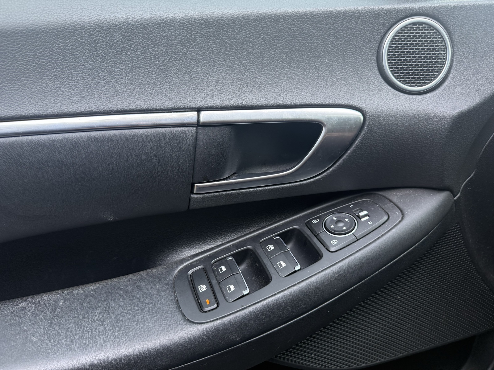 2023 Portofino Gray Hyundai Sonata Hybrid Blue FWD Sedan