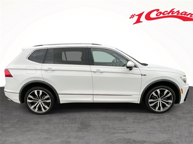 2020 Volkswagen Tiguan SEL Premium R-Line photo 2