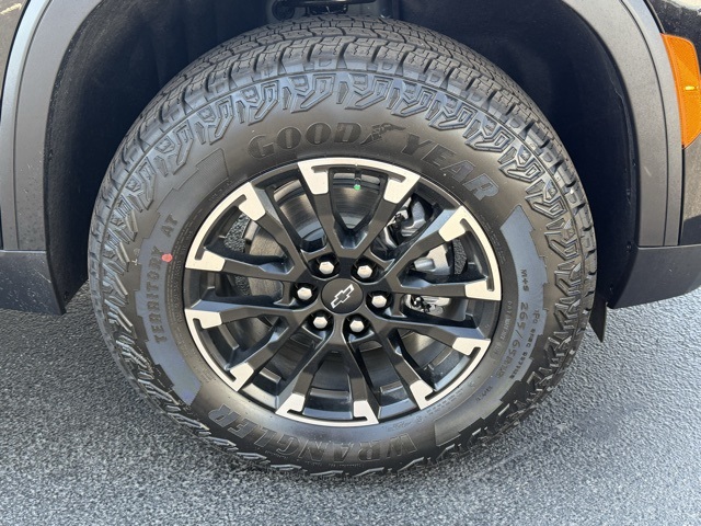 new 2026 Chevrolet Traverse car, priced at $53,620