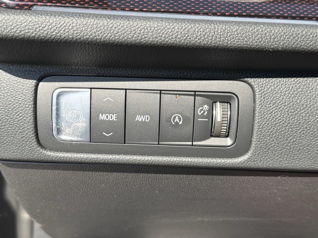 new 2026 Chevrolet Traverse car, priced at $53,620