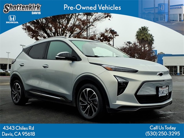 2022 Chevrolet Bolt EUV Premier's photo