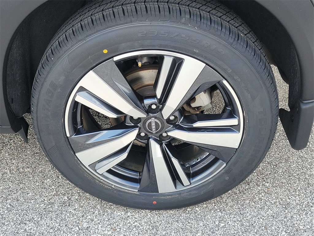 2021 Gun Metallic Nissan Rogue SL FWD SUV