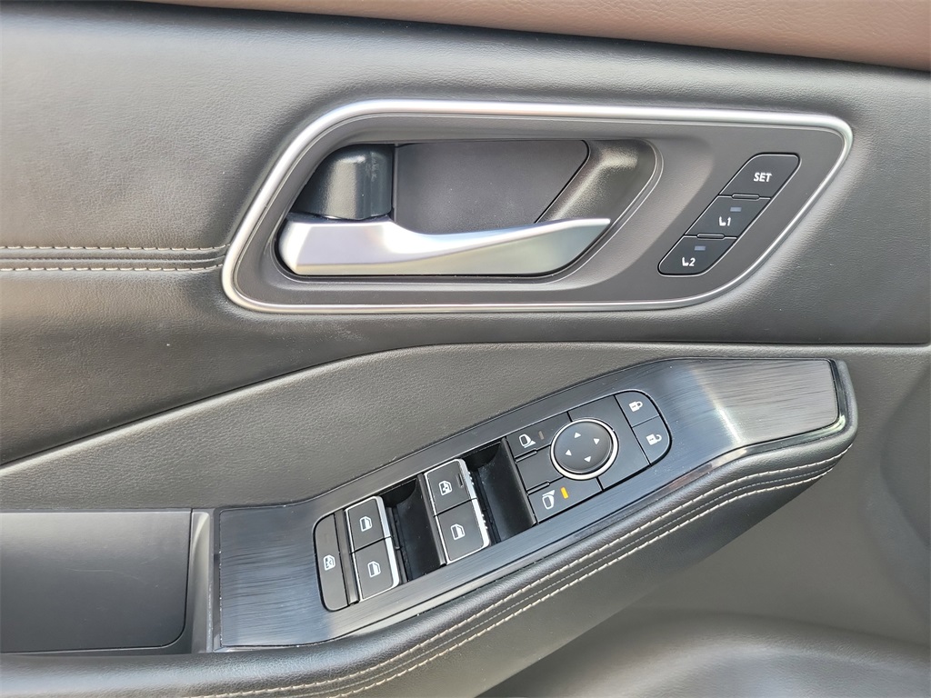 2021 Gun Metallic Nissan Rogue SL FWD SUV