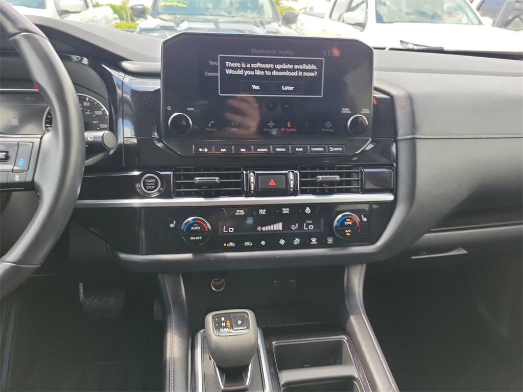 2022 Brilliant Silver Metallic Nissan Pathfinder SL 4X4 SUV