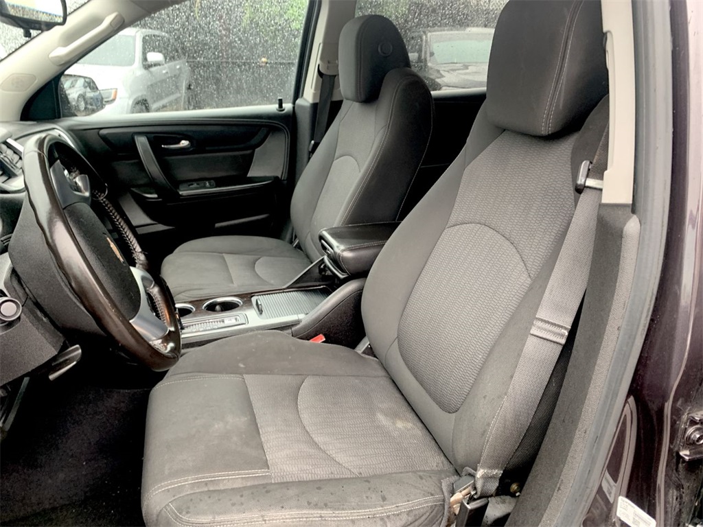 used 2016 Chevrolet Traverse car, priced at $14,895