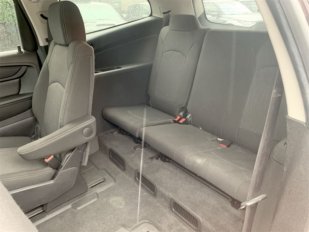 used 2016 Chevrolet Traverse car, priced at $14,895