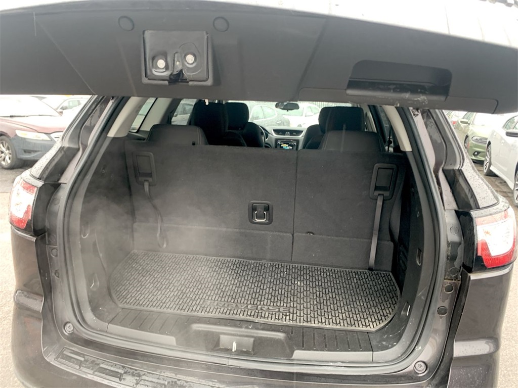 used 2016 Chevrolet Traverse car, priced at $14,895