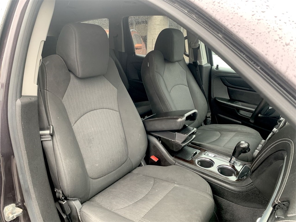 used 2016 Chevrolet Traverse car, priced at $14,895