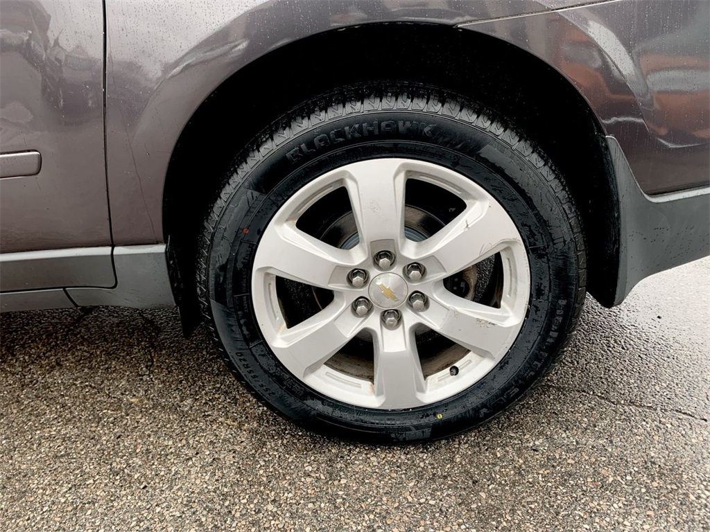 used 2016 Chevrolet Traverse car, priced at $14,895