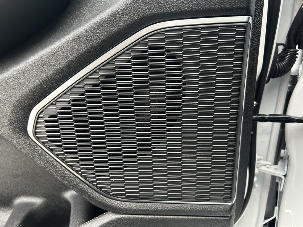 new 2025 Jeep Grand Cherokee L car, priced at $60,055