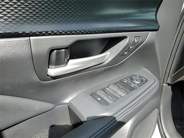 2025 Toyota Grand Highlander Hybrid MAX Platinum photo 10